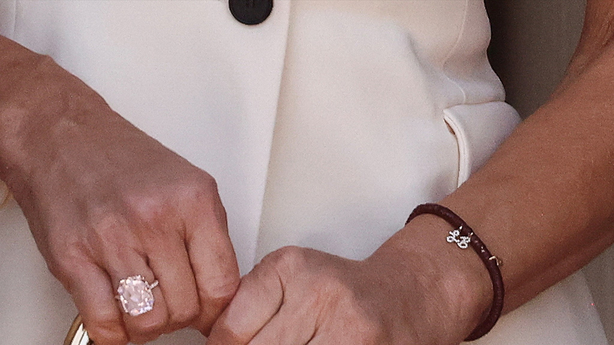 212efaf06d084bd2ab41d989a85c7c0d xl.jpg