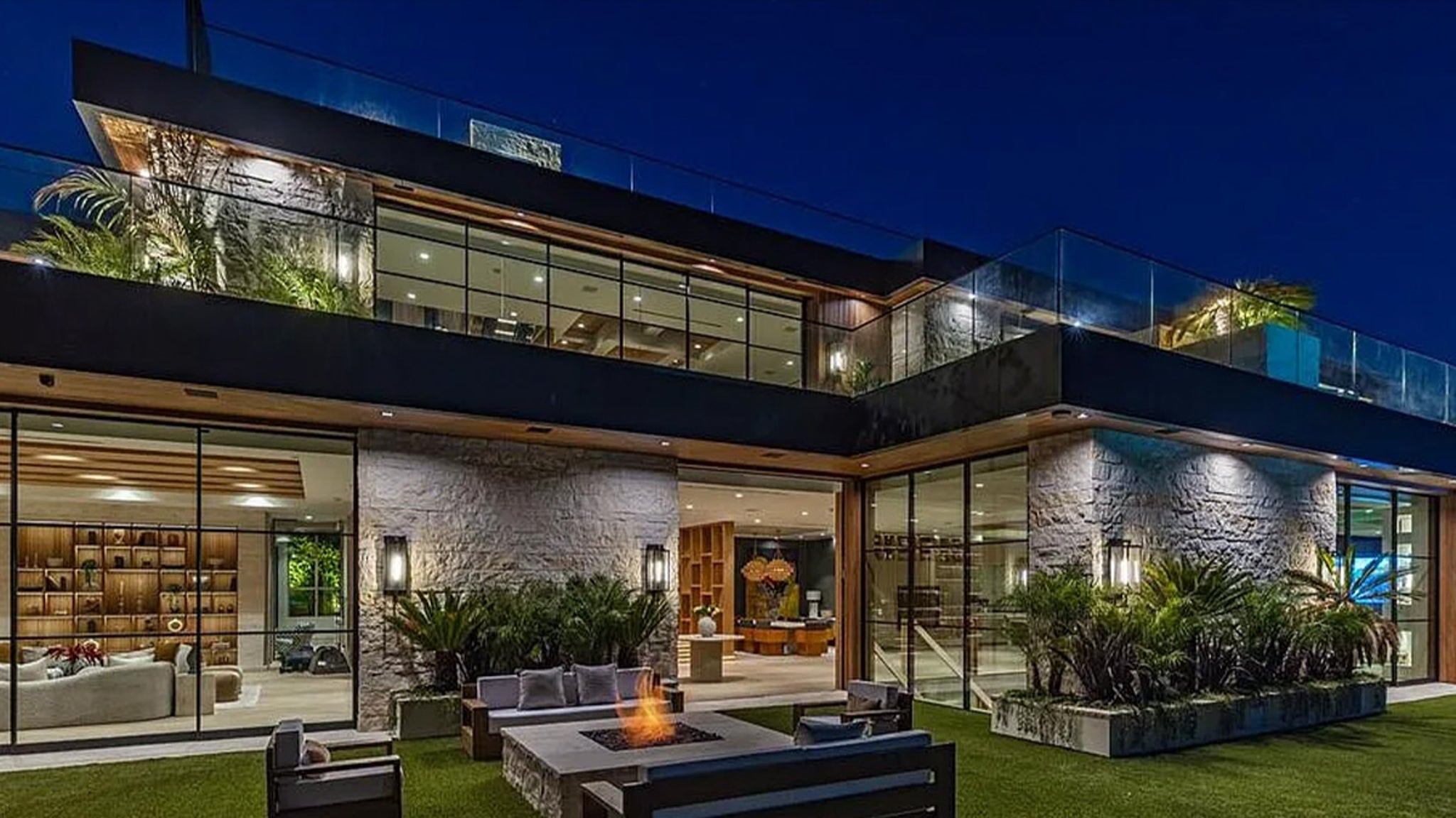 67b358cedcac4aacb3d2db8070584ac1 xl.jpg