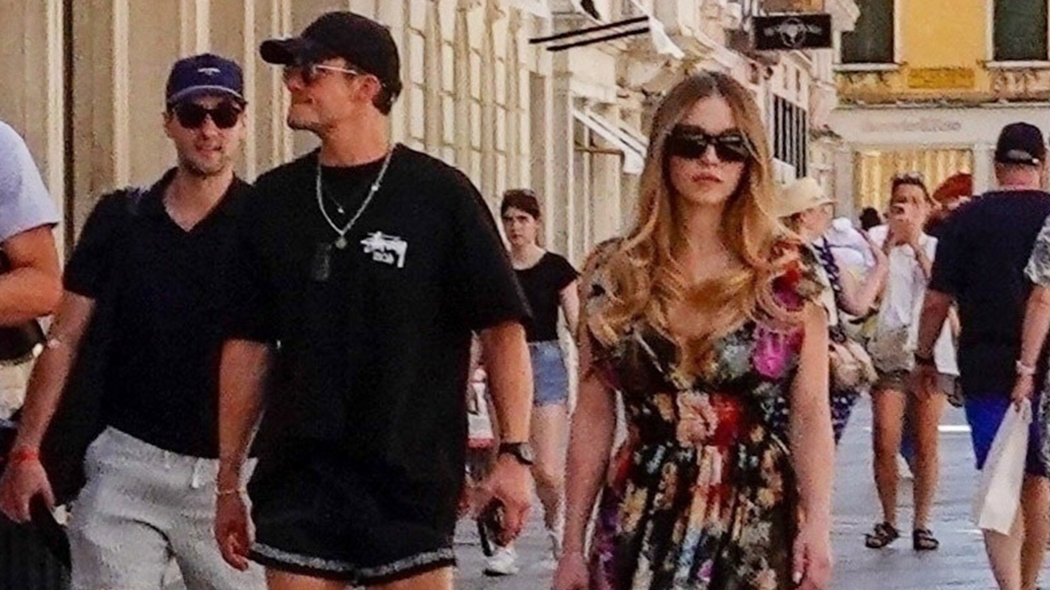 7b04aa4d79b845c087f23ece1a327da8 xl.jpg