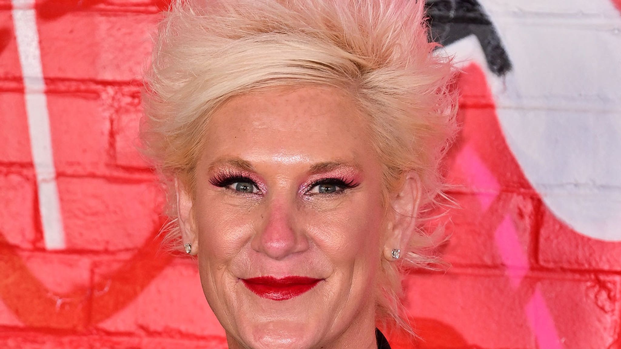 906a0c5d842743679c3901e42eab5499 xl.jpg