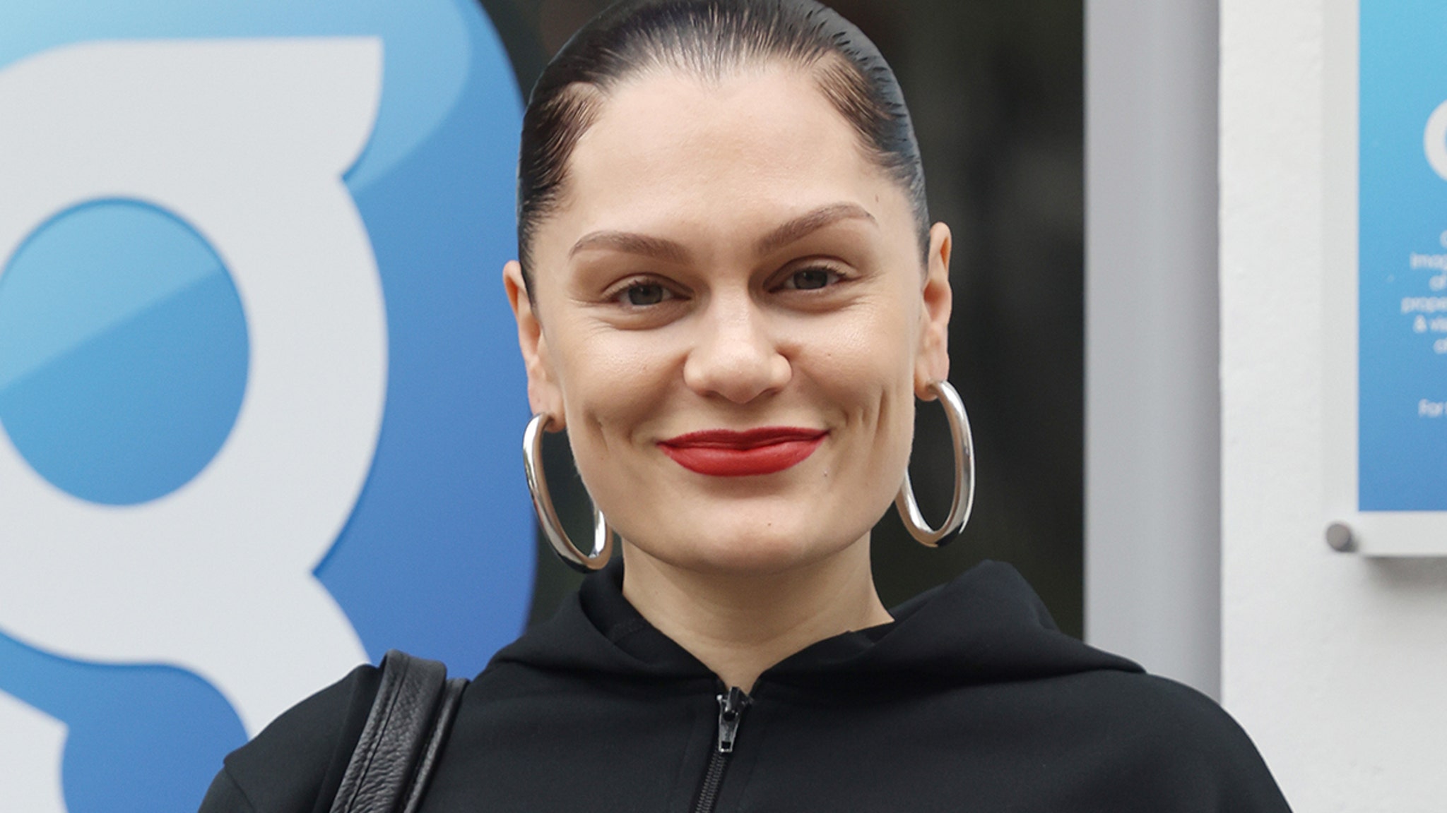 9bd2eea406974472b3c168dd47b9ded5 xl.jpg