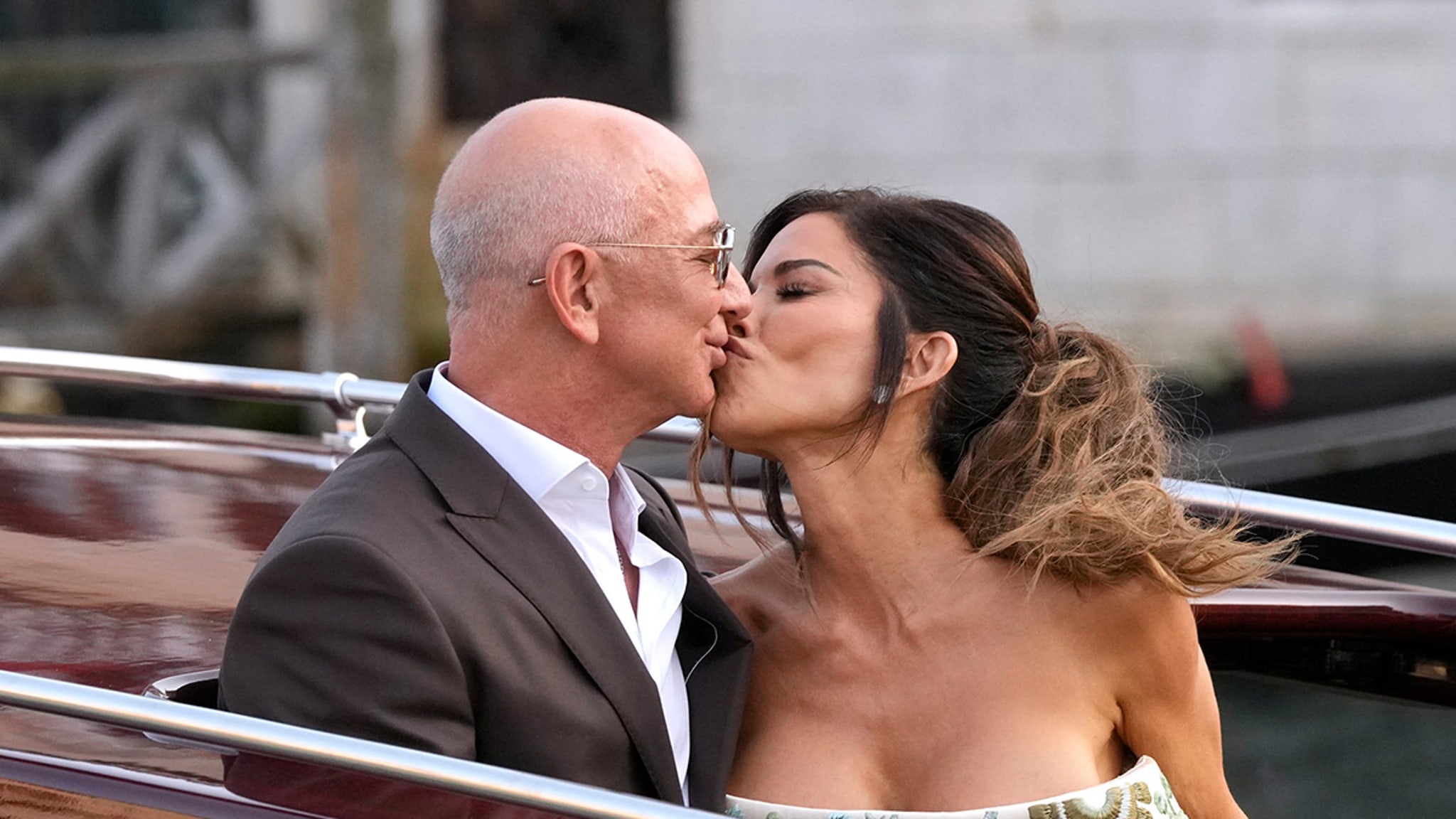 Ef4ad6f1966a433b8110738cb6daafdc xl.jpg