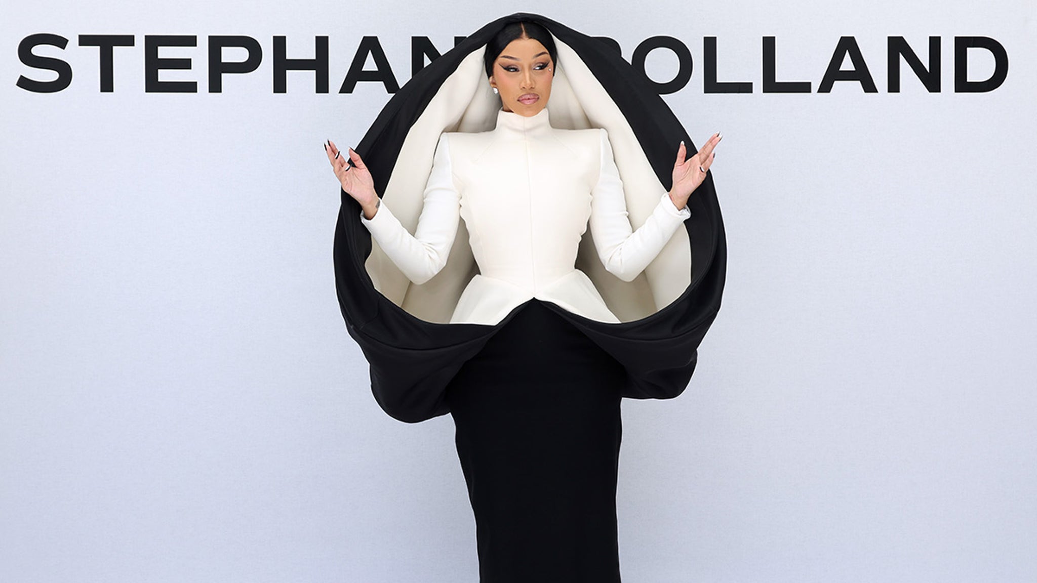 66de928aeee34b2d911d2e899872855b xl.jpg